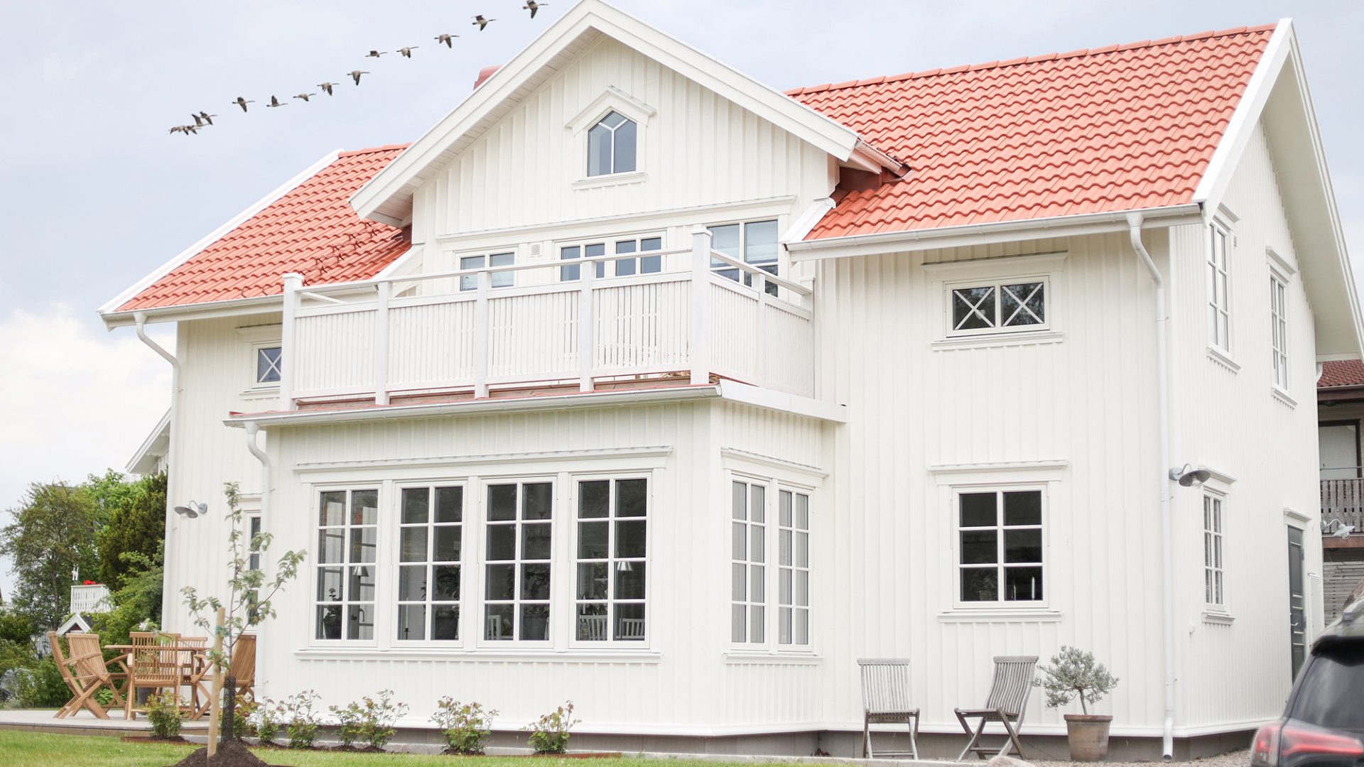 Charmigt skärgårdshus med glasveranda