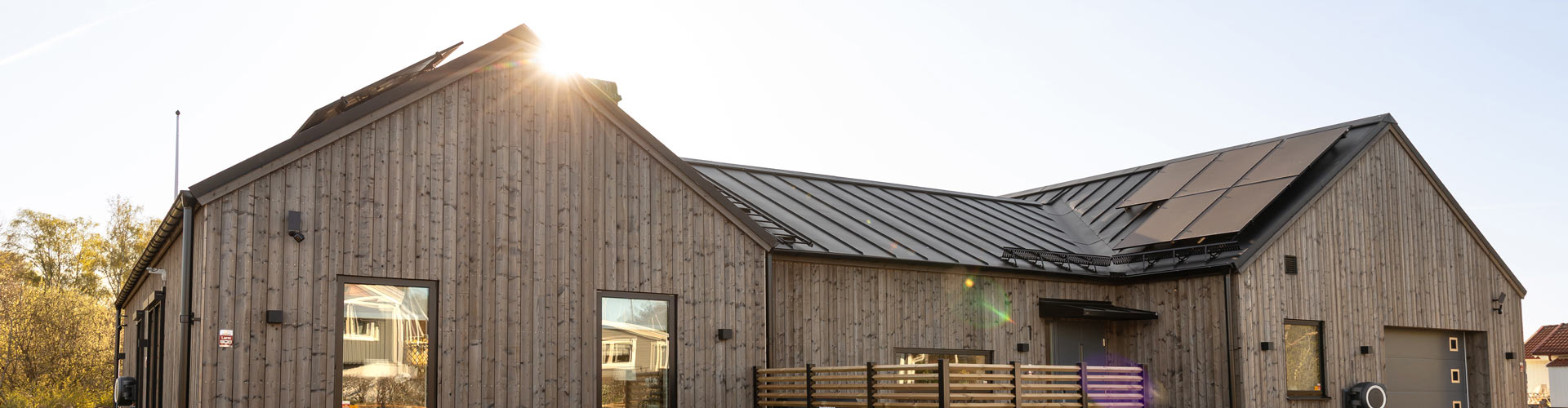 Generationerna samlas i nybyggda fritidshuset