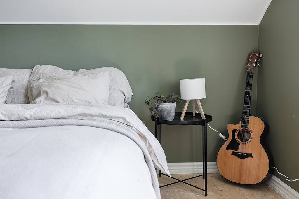 Sovrum och gitarr