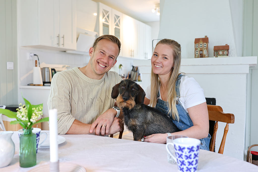 Rasmus, Frida och deras tax Aska.