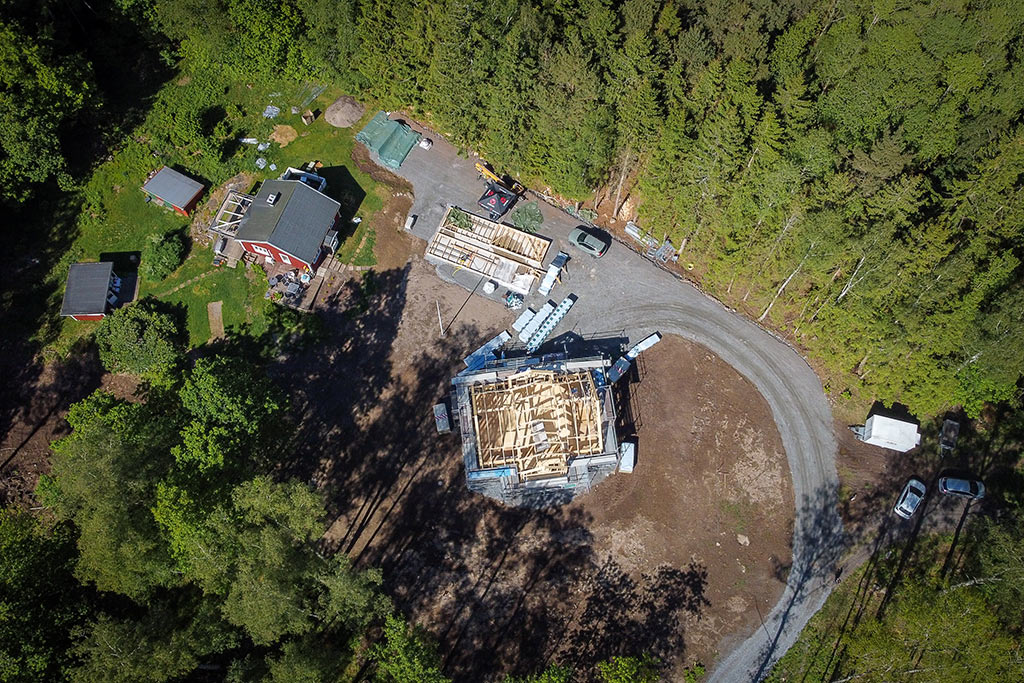 Flygbild över garagebygget