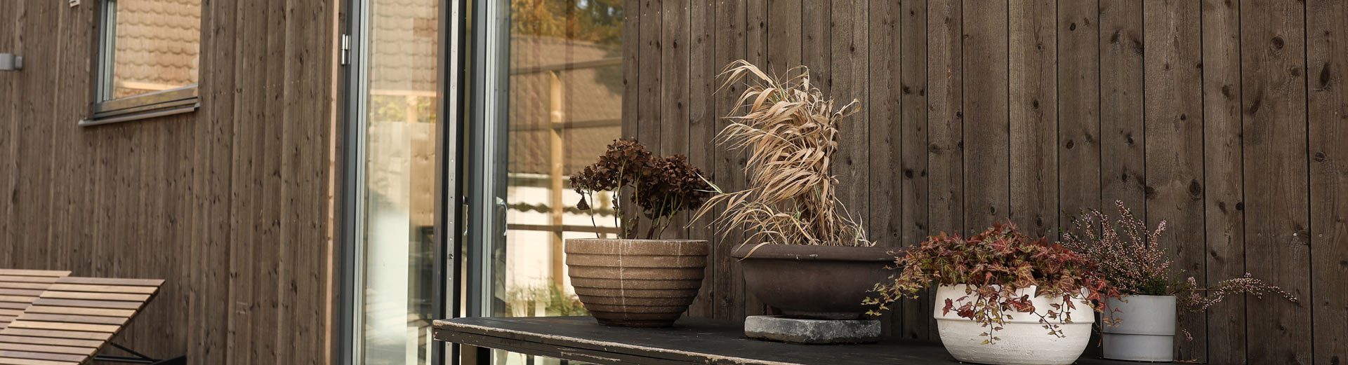 Monica följde sin dröm: Byggde hus på egen hand