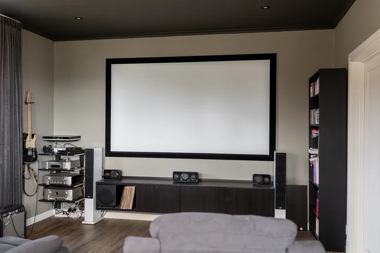 Biorum med projektorduk